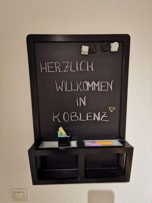 Schoene Und Ruhige Wohnung Direkt An Der Mosel Κόμπλεντς Εξωτερικό φωτογραφία