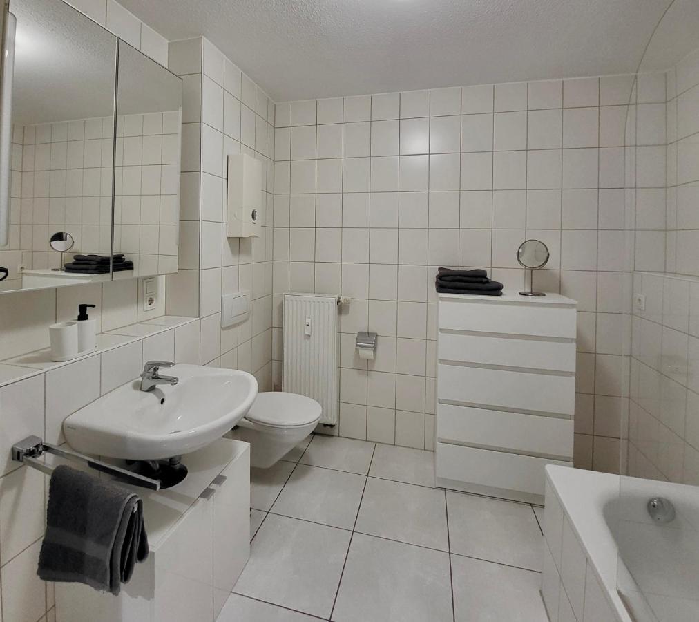 Schoene Und Ruhige Wohnung Direkt An Der Mosel Κόμπλεντς Εξωτερικό φωτογραφία